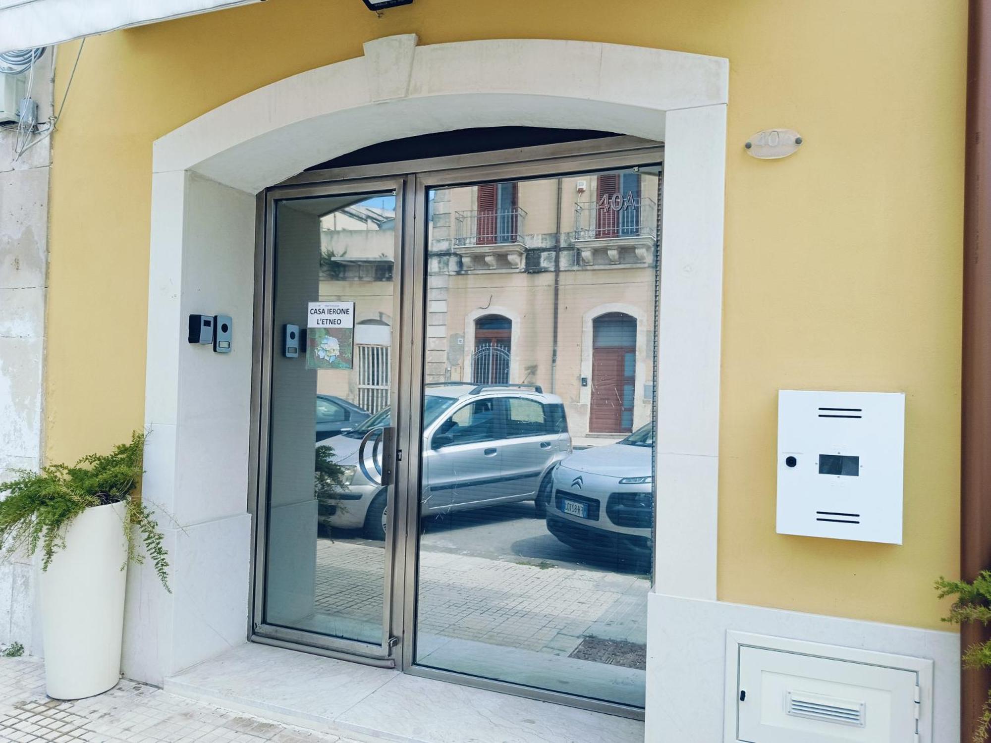 Casa Ierone L'Etneo Apartment Syracuse Ngoại thất bức ảnh